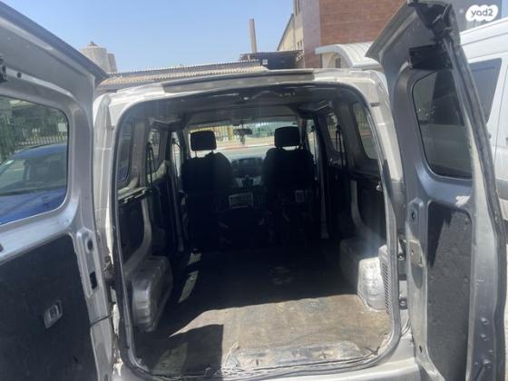 ניסאן NV200 Upper ידני דיזל 5 מק' 1.5 (90 כ''ס) דיזל 2013 למכירה בפתח תקווה