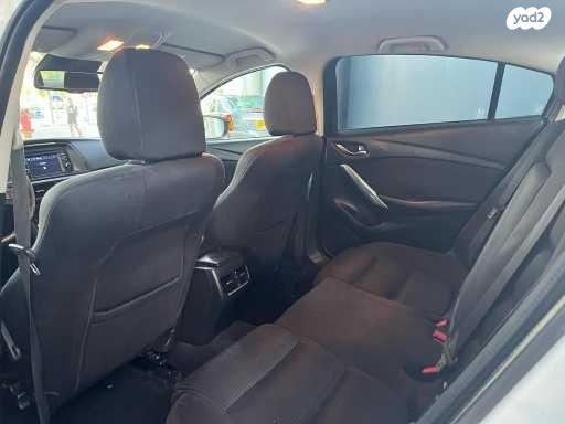 מאזדה g Luxury סדאן אוט' 2.0 (155 כ"ס) בנזין 2015 למכירה בחולון