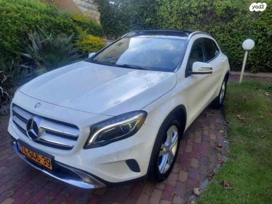 מרצדס GLA GLA200 Urban אוט' 1.6 (156 כ''ס) [2014-2017] בנזין 2017 למכירה בחיפה