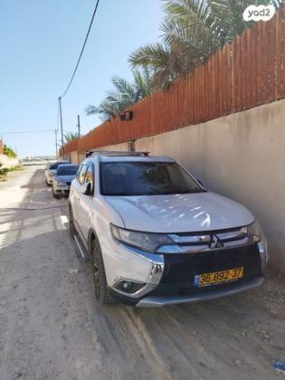 מיצובישי אאוטלנדר Premium אוט' 7 מק' 2.0 (150 כ''ס) בנזין 2015 למכירה בגבעת זאב