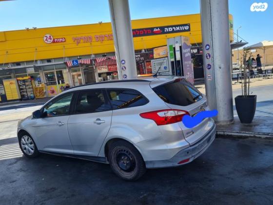 פורד פוקוס Trend סטיישן אוט' 1.6 (125 כ''ס) בנזין 2013 למכירה בחיפה