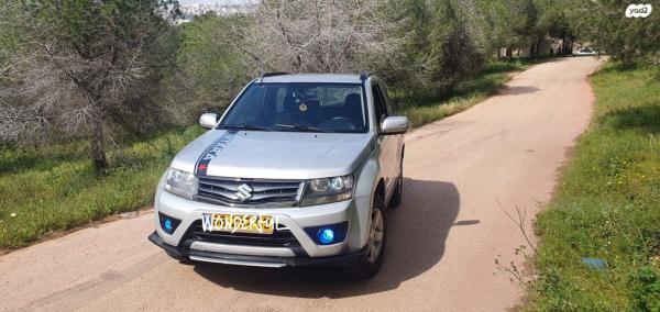 סוזוקי גרנד ויטרה 4X4 JLX-E אוט' 3 דל' 2.4 (166 כ''ס) בנזין 2013 למכירה בנצרת