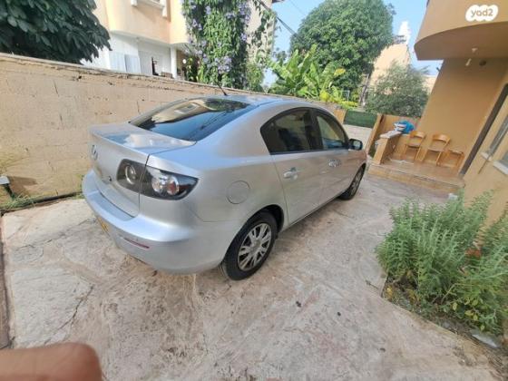 מאזדה i Active סדאן אוט' 1.6 (105 כ''ס) בנזין 2009 למכירה בראש העין