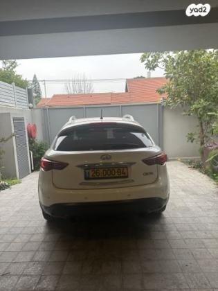 אינפיניטי QX70 / FX37 4X4 GT אוט' 3.7 (320 כ''ס) בנזין 2017 למכירה ברעננה