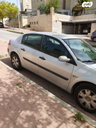 רנו מגאן דור 2 (2004-2010) Business אוט' 4 דל' 1.6 (110 כ''ס) בנזין 2008 למכירה בירושלים
