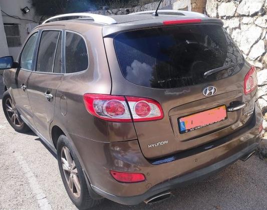 יונדאי סנטה פה 4X4 Executive אוט' בנזין 7 מק' 2.3 (174 כ''ס) בנזין 2010 למכירה בגבעתיים