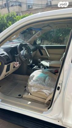 טויוטה לנד קרוזר קצר 4X4 Luxury אוט' דיזל 2.8 (177 כ"ס) דיזל 2019 למכירה בסח'נין