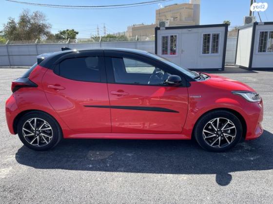 טויוטה יאריס הייבריד Premiere Edition אוט' 1.5 (92 כ"ס) בנזין 2021 למכירה בתל אביב יפו