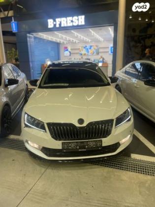 סקודה סופרב (עד 2019) 4X4 L&K אוט' 2.0 (280 כ"ס) בנזין 2016 למכירה בכפר קרע