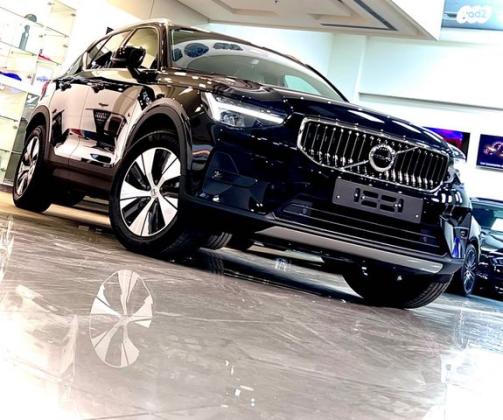 וולוו XC40 B3 Plus אוט' 2.0 (163 כ''ס) בנזין 2023 למכירה בראשון לציון