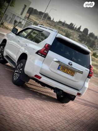 טויוטה לנד קרוזר ארוך Sahara אוט' 7 מק' דיזל 5 דל' 2.8 (204 כ"ס) דיזל 2023 למכירה באכסאל