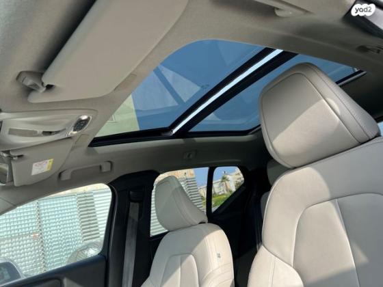 וולוו XC40 T4 Momentum with Leather אוט' 2.0 (190 כ''ס) בנזין 2019 למכירה בחיפה