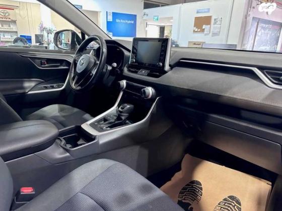 טויוטה RAV4 הייבריד E-volve הייבריד אוט' 2.5 (178 כ''ס) בנזין 2019 למכירה בנס ציונה