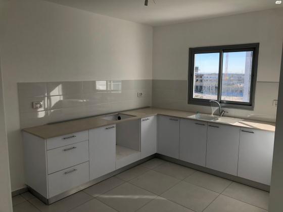 האישה העברייה 8