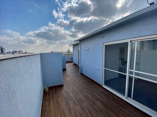 דירת גג 3 חדרים להשכרה בפתח תקווה | רוטשילד | נווה גן