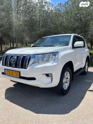 טויוטה לנד קרוזר ארוך SWB אוט' 5 מק' דיזל 3 דל' 2.8 (204 כ"ס) דיזל 2022 למכירה בנצרת
