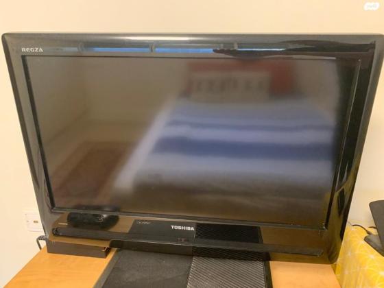 טלוויזית TOSHIBA 32" במצב מעולה,