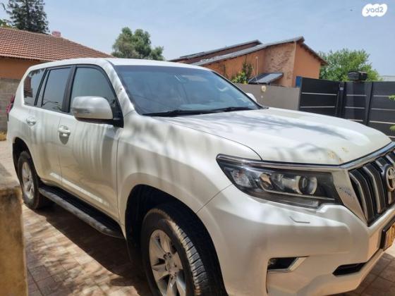 טויוטה לנד קרוזר ארוך 4X4 Select אוט' דיזל 7 מק' 2.8 (177 כ"ס) דיזל 2018 למכירה בהוד השרון