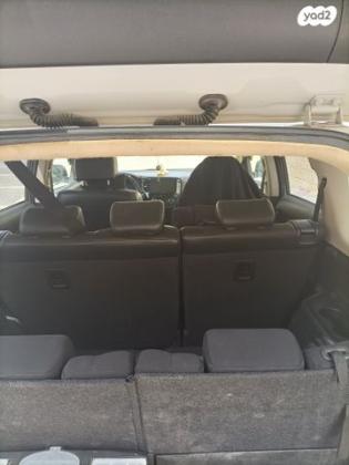 מיצובישי אאוטלנדר 4X4 Supreme אוט' 7 מק' 2.0 (150 כ"ס) בנזין 2015 למכירה בביתר עילית