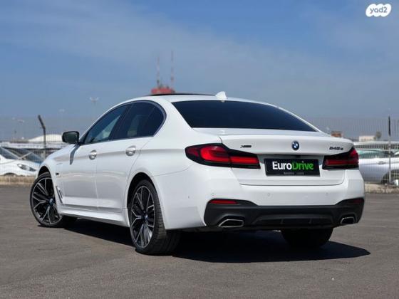 ב.מ.וו סדרה 5 4X4 545E M-Sport Individual אוט' 3.0 (286 כ"ס) היברידי חשמל / בנזין 2022 למכירה בהרצליה