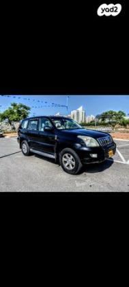 טויוטה לנד קרוזר ארוך 4X4 Luxury אוט' דיזל 8 מק' 3.0 (166 כ''ס) דיזל 2006 למכירה בקרית אונו