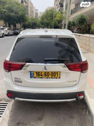 מיצובישי אאוטלנדר Instyle אוט' 7 מק' 2.0 (150 כ"ס) בנזין 2018 למכירה בפתח תקווה