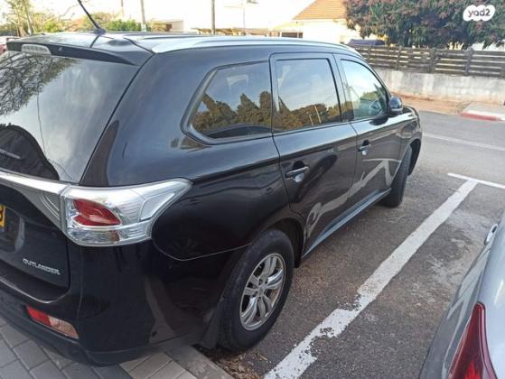 מיצובישי אאוטלנדר Instyle אוט' 7 מק' 2.0 (150 כ"ס) בנזין 2015 למכירה בפרדס חנה כרכור