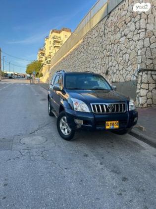 טויוטה לנד קרוזר ארוך 4X4 Luxury אוט' דיזל 8 מק' 3.0 (166 כ''ס) דיזל 2006 למכירה בצור הדסה