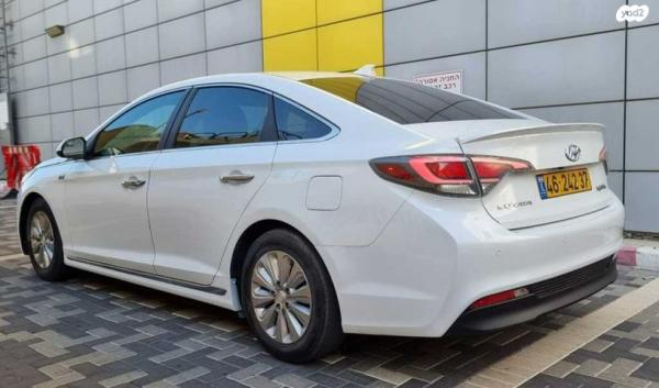 יונדאי סונטה הייבריד Premium הייבריד אוט' 2.0 (154 כ"ס) בנזין 2016 למכירה בראשון לציון