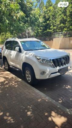 טויוטה לנד קרוזר קצר 4X4 Select SR אוט' דיזל 3.0 (190 כ''ס) דיזל 2014 למכירה ברעננה