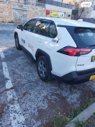 טויוטה RAV4 הייבריד Basis הייבריד אוט' 2.5 (178 כ''ס) בנזין 2022 למכירה בירושלים