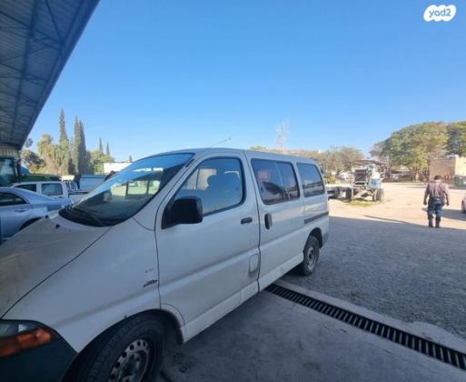 טויוטה הייאס קצר STD אוט' דיזל 2.5 (102 כ''ס) דיזל 2006 למכירה במעוז חיים