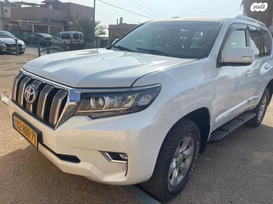 טויוטה לנד קרוזר ארוך 4X4 Luxury אוט' דיזל 7 מק' 3.0 (173 כ''ס) דיזל 2010 למכירה במגאר