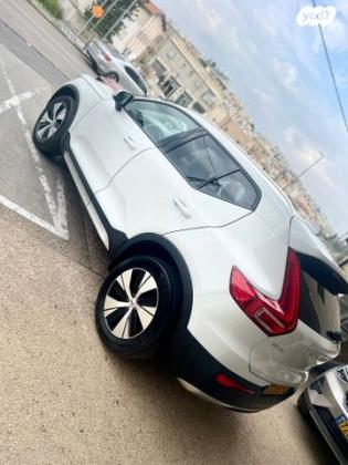 וולוו XC40 T3 Momentum אוט' 1.5 (163 כ''ס) בנזין 2022 למכירה ביפיע