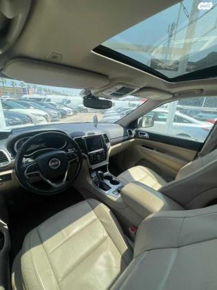 ג'יפ / Jeep גרנד צ'ירוקי 4X4 Laredo + SR אוט' 3.6 (282 כ''ס) בנזין 2018 למכירה בחיפה