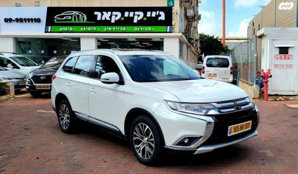 מיצובישי אאוטלנדר Instyle אוט' 7 מק' 2.0 (150 כ"ס) בנזין 2018 למכירה ברעננה
