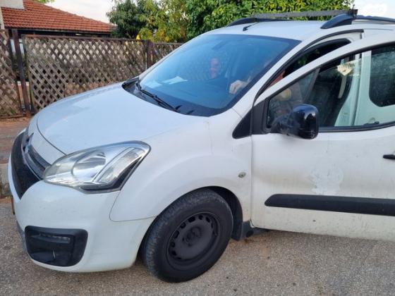 סיטרואן ברלינגו דור 2 (2008-2019) XTR רובוטית דיזל 1.6 (100 כ"ס) דיזל 2016 למכירה בנירית