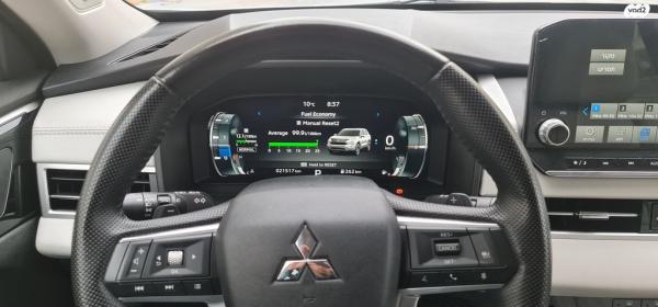 מיצובישי אאוטלנדר Luxury אוט' 7 מק' 2.5 (181 כ"ס) בנזין 2021 למכירה בנהריה