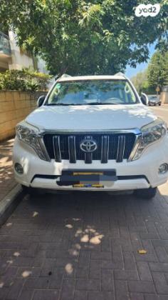 טויוטה לנד קרוזר קצר 4X4 Select SR אוט' דיזל 3.0 (190 כ''ס) דיזל 2014 למכירה ברעננה