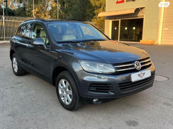 פולקסווגן טוארג 4X4 Comfort V6 אוט' דיזל 3.0 (245 כ''ס) דיזל 2013 למכירה באבן יהודה