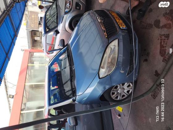 סקודה פאביה Ambiente ידני 1.4 (86 כ''ס) בנזין 2011 למכירה בראשון לציון