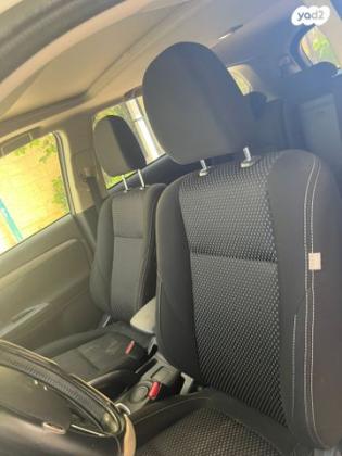 מיצובישי אאוטלנדר Instyle אוט' 7 מק' 2.0 (150 כ"ס) בנזין 2016 למכירה במודיעין מכבים רעות