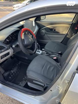 רנו פלואנס AU אוט' 1.6 (110 כ''ס) בנזין 2009 למכירה בקרית אתא