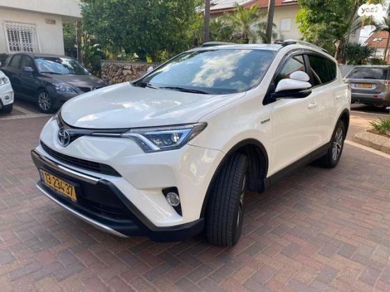טויוטה RAV4 הייבריד Premium הייבריד אוט' 2.5 (155 כ''ס) בנזין 2016 למכירה בכפר סבא