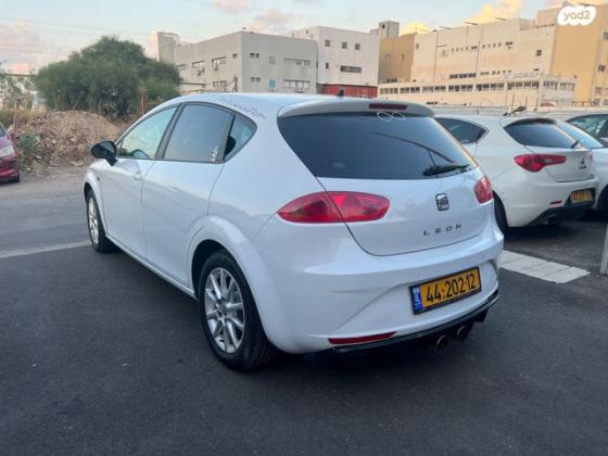 סיאט לאון Style אוט' 5 דל' 1.8 (160 כ''ס) בנזין 2013 למכירה בחיפה