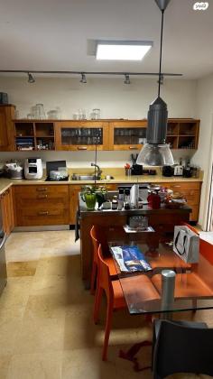 אוסישקין 1 (הדר)