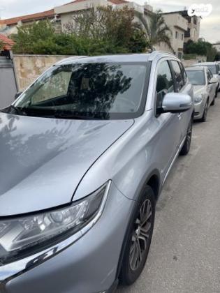 מיצובישי אאוטלנדר Premium אוט' 7 מק' 2.0 (150 כ''ס) בנזין 2017 למכירה בנתניה