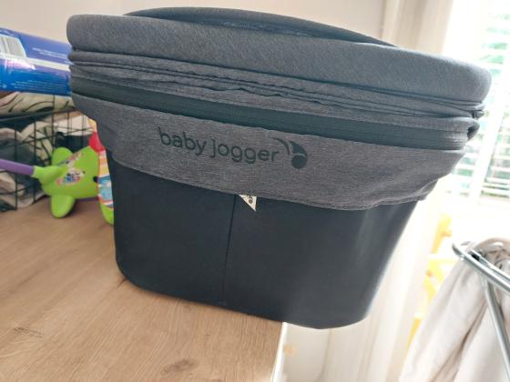 מצב מעולה עגלת תינוק איכותיתעגלת