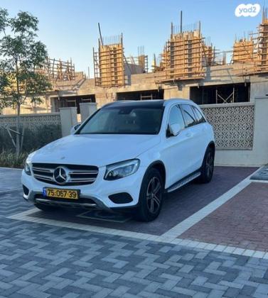 מרצדס GLC 4X4 GLC250 4MATIC Premium אוט' 2.0 (211 כ''ס) בנזין 2017 למכירה באחיסמך