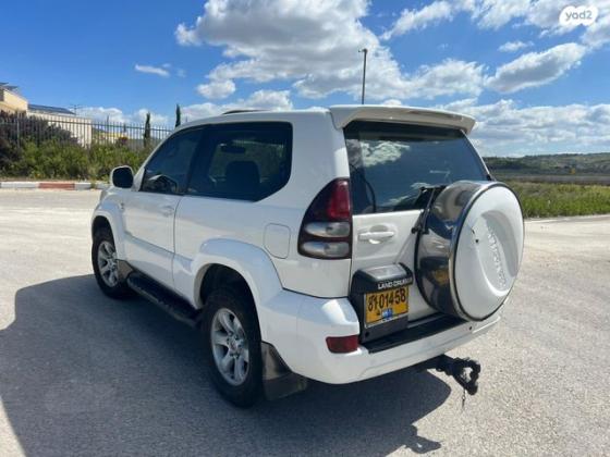 טויוטה לנד קרוזר קצר 4X4 Premium אוט' דיזל 3.0 (173 כ''ס) דיזל 2005 למכירה בכפר חסידים א'
